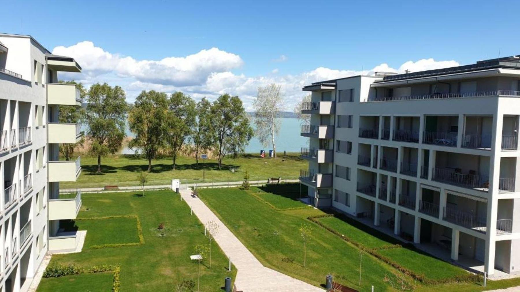 Green Apartman Balatonlelle Kültér fotó